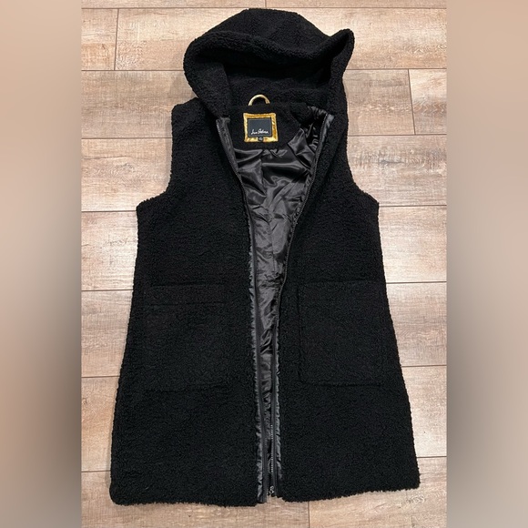 Sam Edelman NWOT Hooded Faux Fur
Teddy Vest Medium - Picture 2 of 12